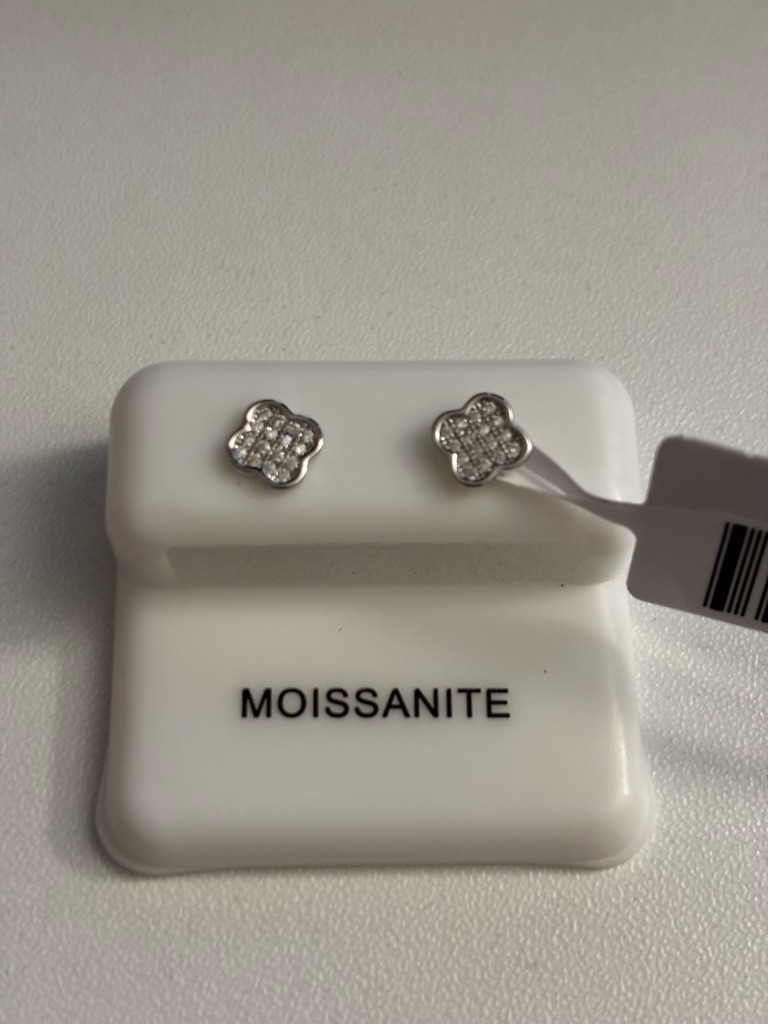 Moissanite Silver Clover Stud Earrings In Silver